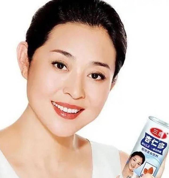倪萍屡犯错害人害己,名利救不了