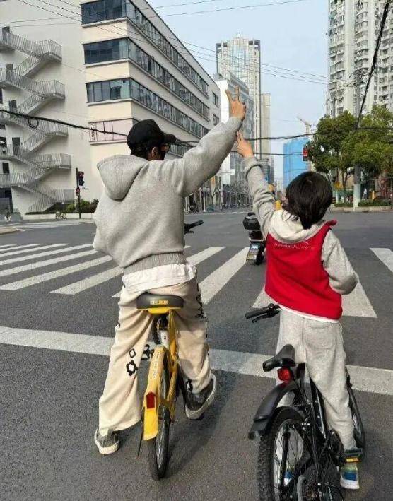 半辈子端着的黄晓明被瞿颖一张嘴戳破了