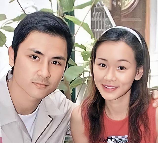 香港知名女星洗脱撒谎嫌疑当单亲妈妈多年经常熬夜直播赚钱