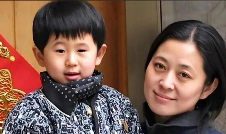 倪萍屡犯错害人害己,名利救不了